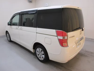 Honda STEP WAGON  с аукциона в Японии