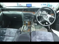 Nissan LAUREL лот № 20015 оценка 4  с аукциона в Японии 4