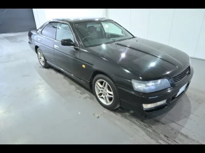 Nissan LAUREL  с аукциона в Японии