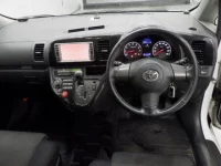 Toyota WISH лот № 10161 оценка 4  с аукциона в Японии 4