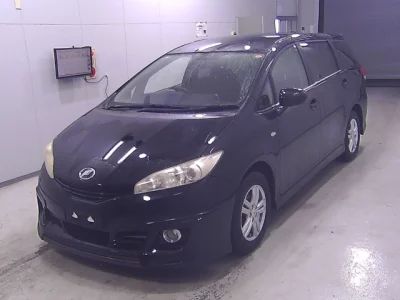 Toyota WISH  с аукциона в Японии