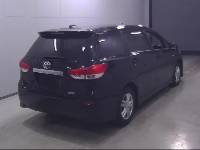 Toyota WISH  с аукциона в Японии