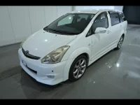 Toyota WISH лот № 20032 оценка 4  с аукциона в Японии 1