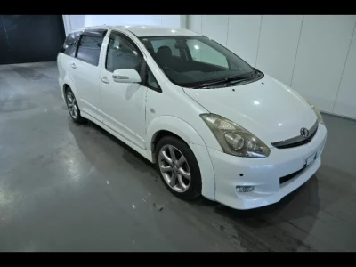 Toyota WISH  с аукциона в Японии