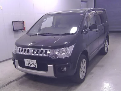Mitsubishi DELICA D5