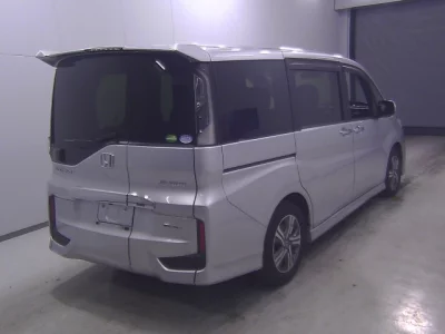 Honda STEP WAGON  с аукциона в Японии
