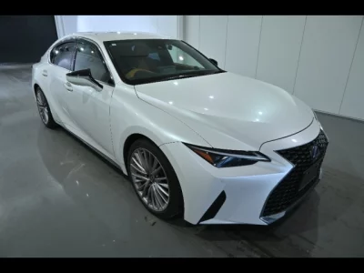 Lexus IS