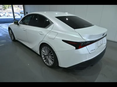 Lexus IS