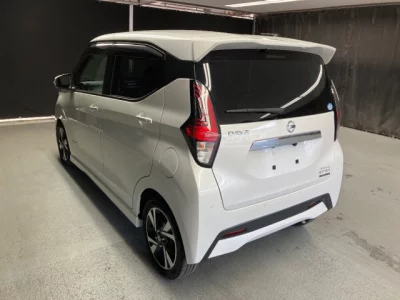 Nissan DAYZ  с аукциона в Японии