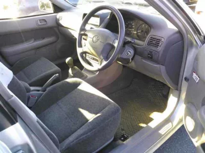 Toyota COROLLA  с аукциона в Японии