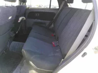 Toyota HILUX SURF лот № 8294 оценка 3.5  с аукциона в Японии 8