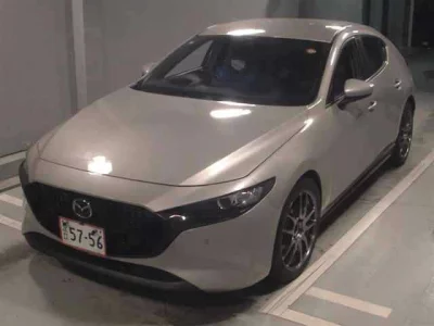 Mazda MAZDA3  с аукциона в Японии