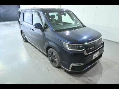 Honda STEP WAGON  с аукциона в Японии