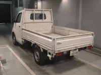 Mazda BONGO лот № 4502 оценка 3.5  с аукциона в Японии 1