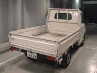 Mazda BONGO лот № 4502 оценка 3.5  с аукциона в Японии 4