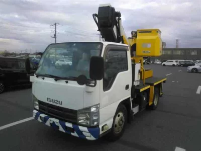 Isuzu ELF