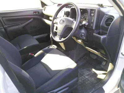 Toyota PROBOX  с аукциона в Японии