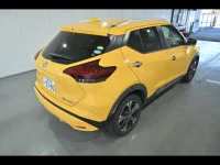 Nissan KICKS лот № 20233 оценка 4  с аукциона в Японии 2