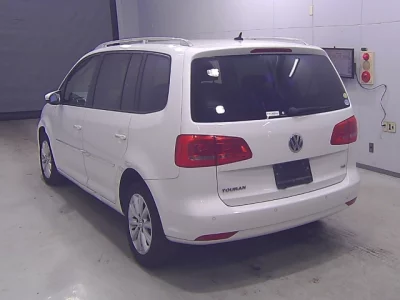 Volkswagen GOLF TOURAN