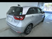 Honda FIT лот № 20261 оценка 3.5  с аукциона в Японии 2