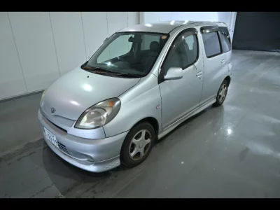 Toyota FUNCARGO  с аукциона в Японии