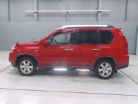 Nissan X-TRAIL лот № 70004 оценка 3.5  с аукциона в Японии 3