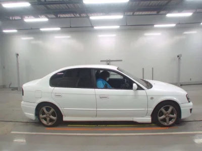 Subaru LEGACY B4  с аукциона в Японии