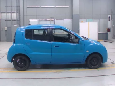 Toyota WILL  с аукциона в Японии