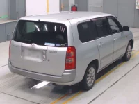 Toyota SUCCEED лот № 70027 оценка 3  с аукциона в Японии 1