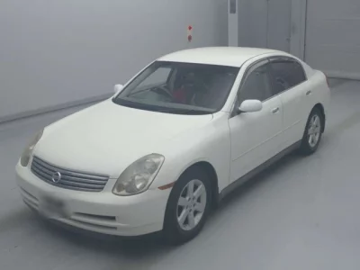 Nissan SKYLINE  с аукциона в Японии