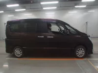 Nissan SERENA лот № 10043 оценка 3.5  с аукциона в Японии 2