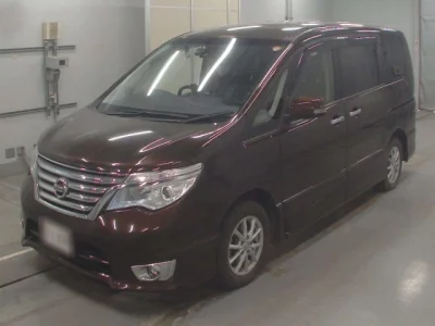 Nissan SERENA  с аукциона в Японии