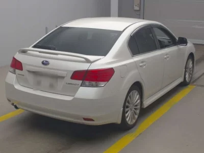 Subaru LEGACY B4