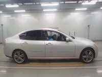 Nissan FUGA лот № 10070 оценка 3.5  с аукциона в Японии 2