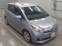 Toyota RACTIS лот № 10080 оценка 3.5  с аукциона в Японии 4