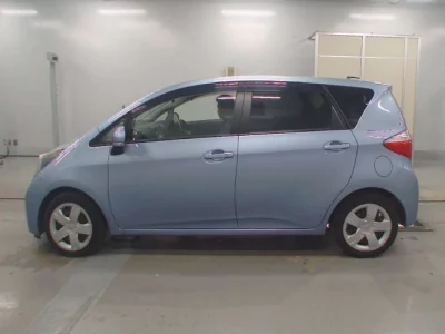 Toyota RACTIS  с аукциона в Японии