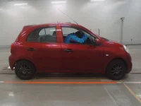 Nissan MARCH лот № 10093 оценка 3.5  с аукциона в Японии 2