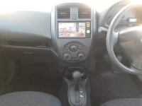 Nissan LATIO лот № 10098 оценка 4  с аукциона в Японии 8