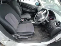 Nissan LATIO лот № 10104 оценка 4  с аукциона в Японии 7