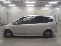Honda STREAM лот № 10100 оценка 3.5  с аукциона в Японии 3