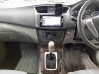 Nissan SYLPHY лот № 10118 оценка 3  с аукциона в Японии 8