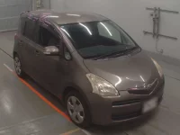 Toyota RACTIS лот № 10126 оценка 3.5  с аукциона в Японии 4