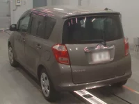 Toyota RACTIS лот № 10126 оценка 3.5  с аукциона в Японии 5