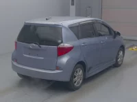 Toyota RACTIS лот № 4215 оценка 3  с аукциона в Японии 1