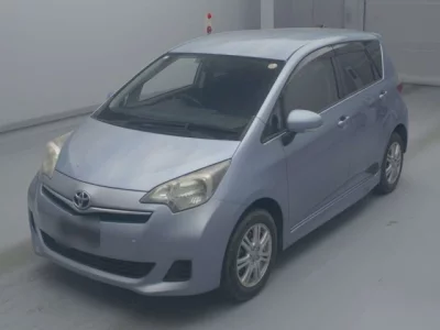 Toyota RACTIS  с аукциона в Японии