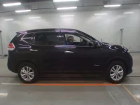 Nissan X-TRAIL лот № 10142 оценка 3.5  с аукциона в Японии 2