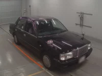 Toyota CROWN COMFORT лот № 10179 оценка 3  с аукциона в Японии 4