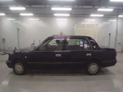 Toyota CROWN COMFORT  с аукциона в Японии