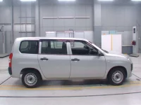 Toyota PROBOX лот № 30027 оценка 4.5  с аукциона в Японии 2