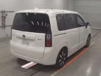 Honda FREED лот № 36105 оценка 5  с аукциона в Японии 1